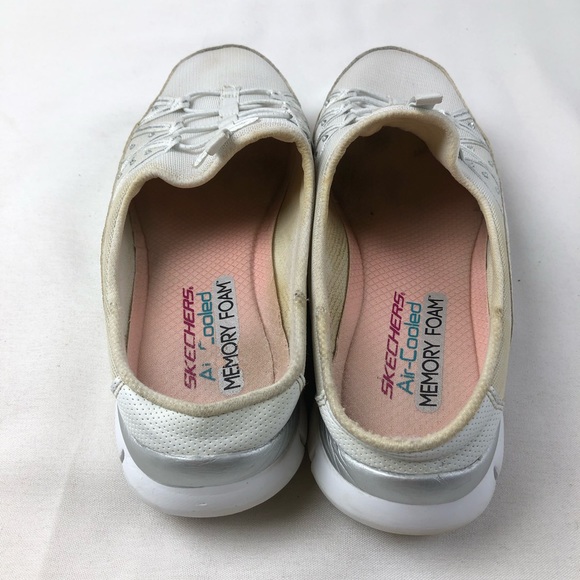 Skechers Relaxed Fit Air-Cooled Memory Foam Women's Sneaker White size 10 - Picture 3 of 7